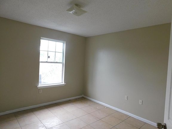 5th image of 2102 Pauger St