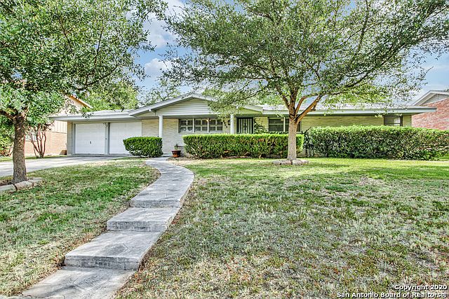 1st image of 2903 Gainesborough Dr