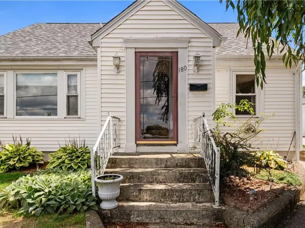 180 Grassmere Ave, East Providence, RI 02914
