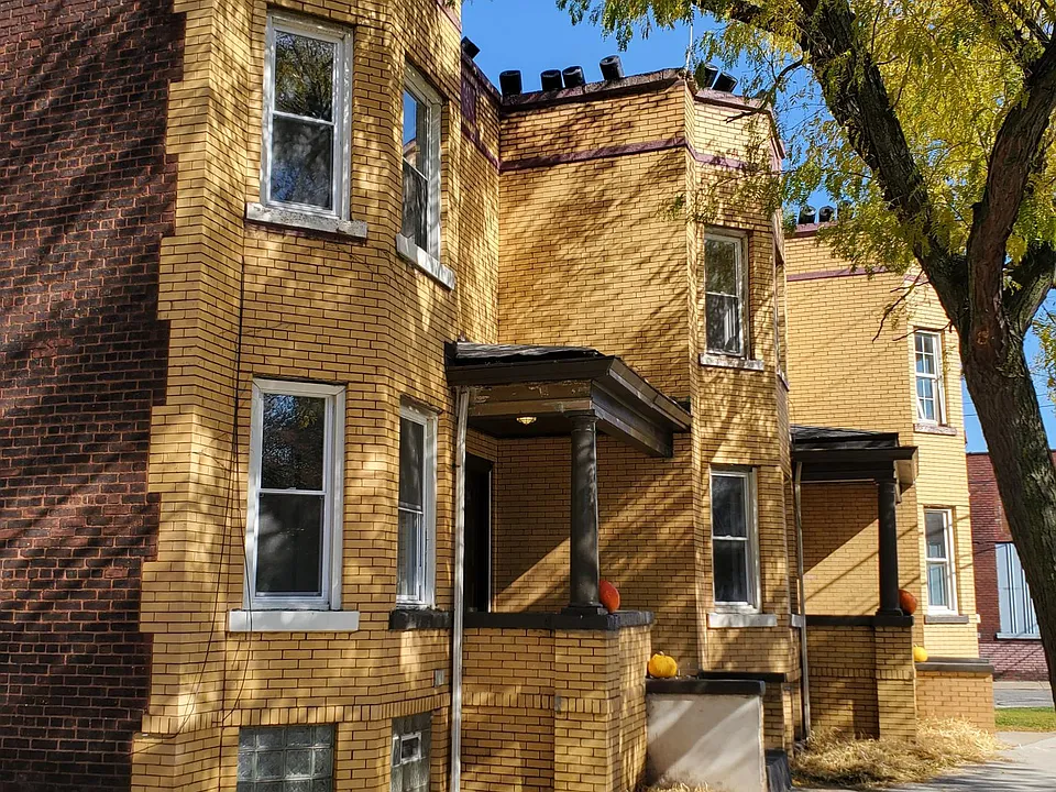 8002 Lake Ave #8006-8004-8002