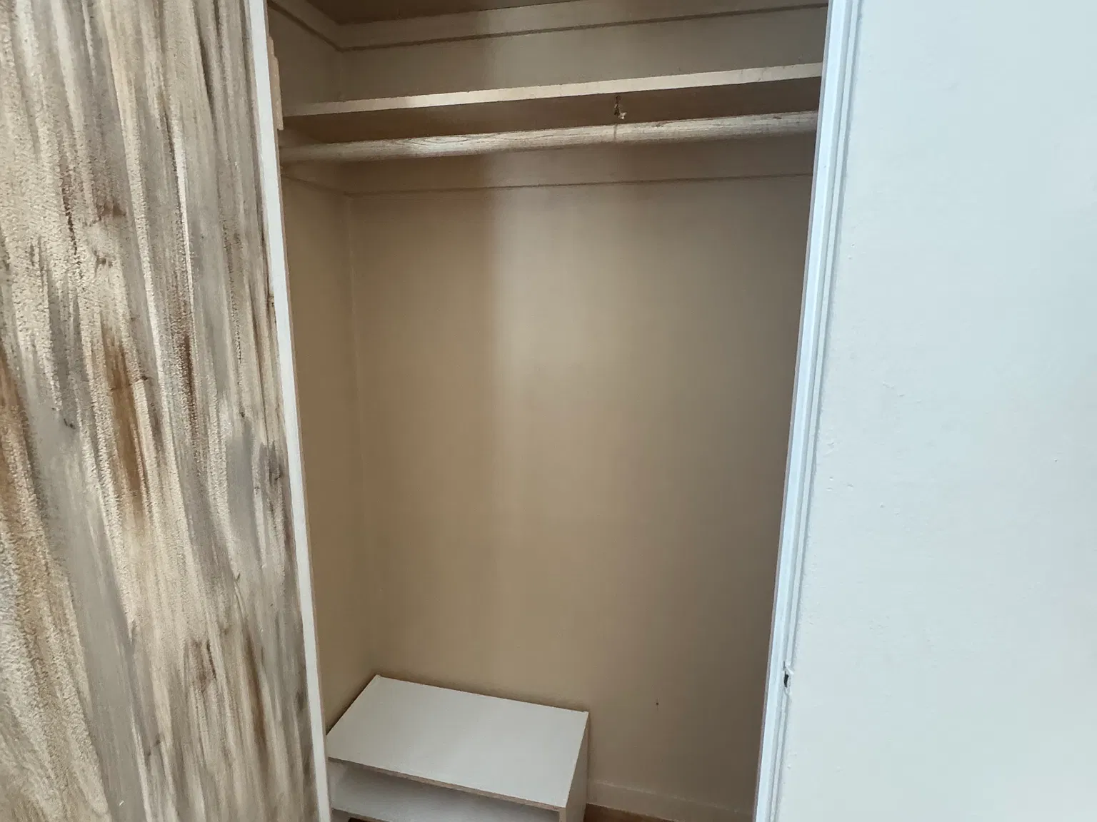 2 bed, 900 sqft, $3,400 — Photo 4