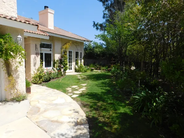 27437 Freetown Ln #1, Agoura Hills, CA 91301