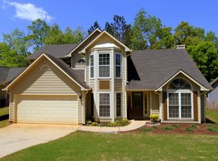 700 Paris Dr, Lawrenceville, GA 30043