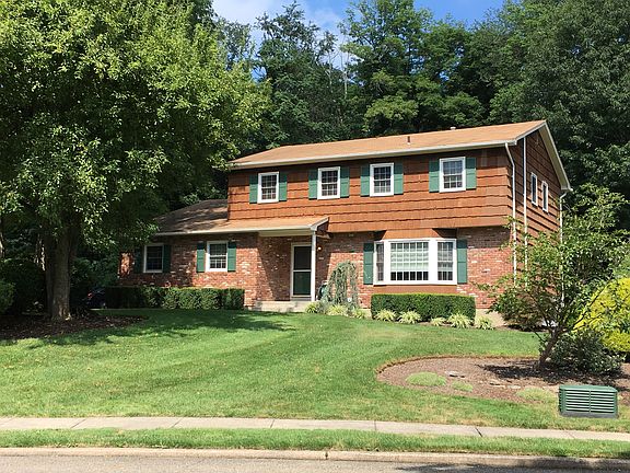 2nd image of 3 Valley Ct