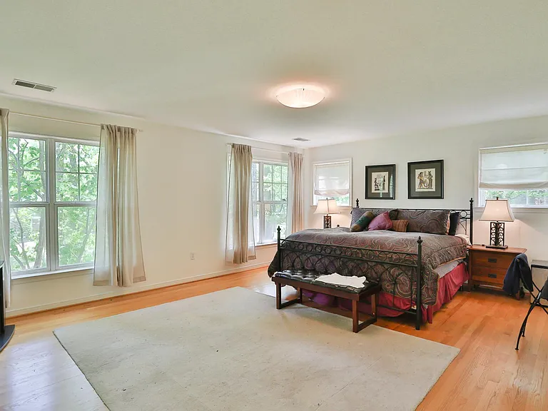 15979 Cove Ln — Photo 8