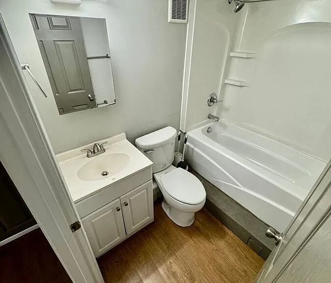 264 E High St #A — Photo 10
