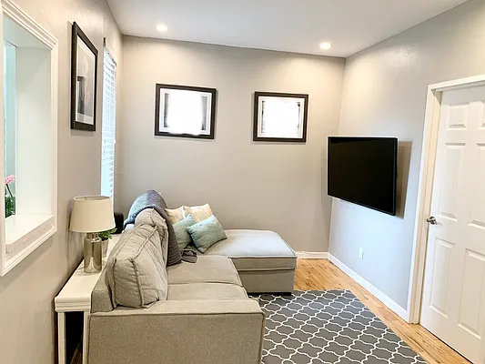 Rented by Owner | media 15