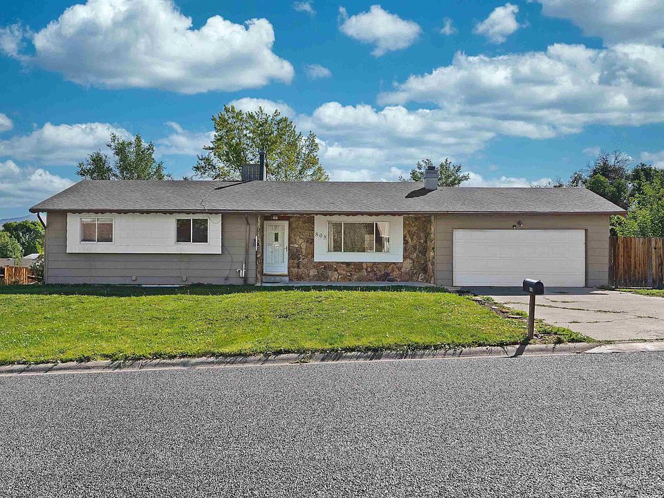 1st image of 808 Jamaica Dr