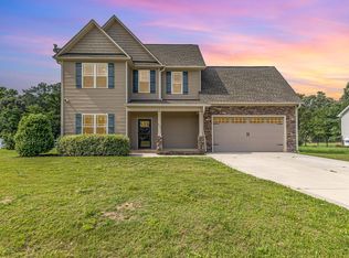 211 Rolling Oaks Ln, Benson, NC 27504