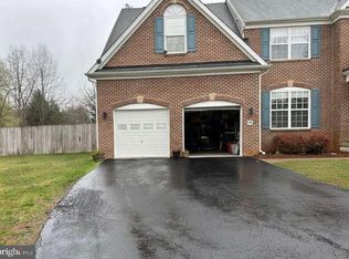 25 Saint Charles Ct, Stafford, VA 22556