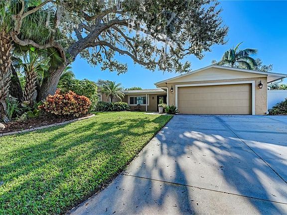 5th image of 7641 Sandalwood Way