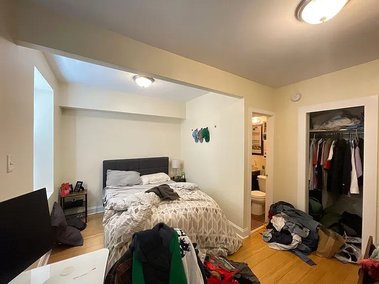 2122 Pine — Photo 10