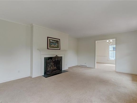 4th image of 2804 New Hanover Dr