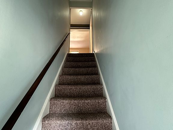 5th image of 21 N Scott Ave Floor 2