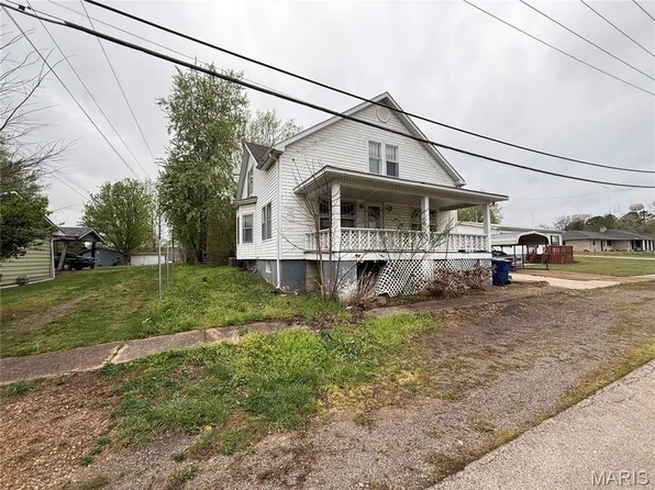 403 3rd St, Marble Hill, MO 63764