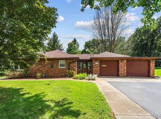 22 Kingsbury Dr, Swansea, IL 62226