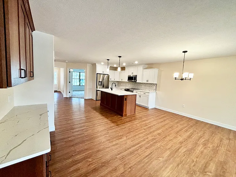 1176 E Bentley Cir #1176 — Photo 14