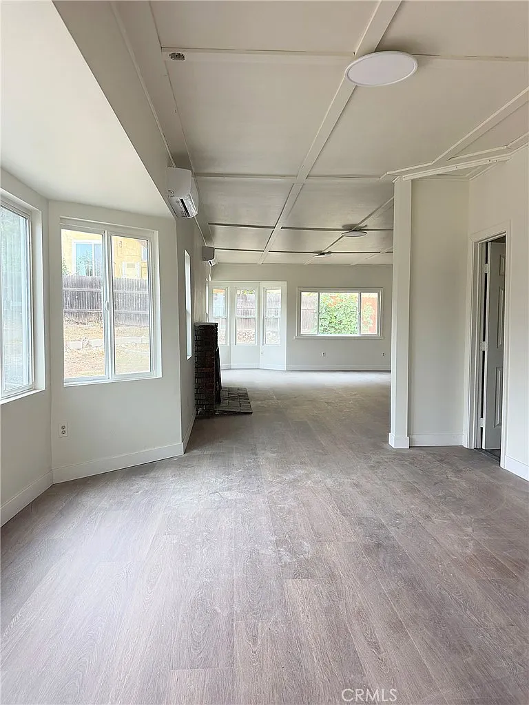 3 bed, 1593 sqft, $3,800 — Photo 2