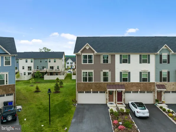 10678 Brewerton Ln, New Market, MD 21774