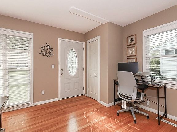 5th image of 5424 Harmony Ln