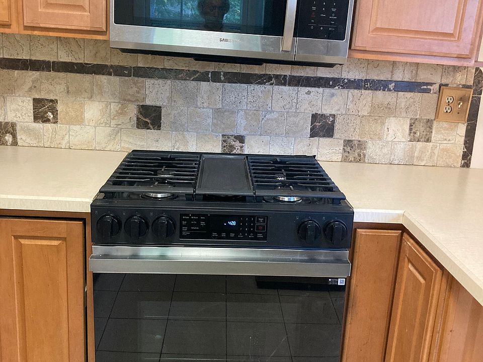 New microwave/vent hood
New gas range with griddle and built in air fryer