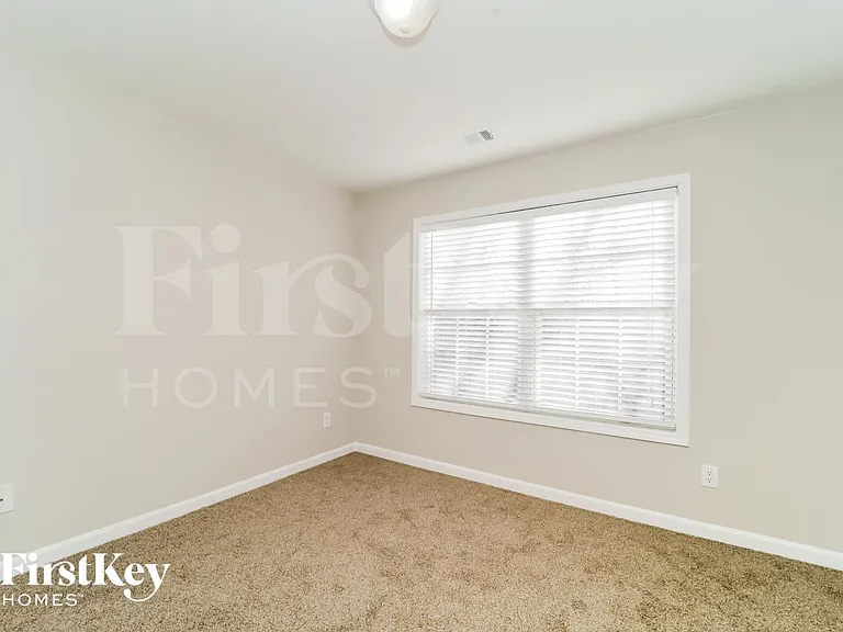 5811 Buckner Creek Dr — Photo 12