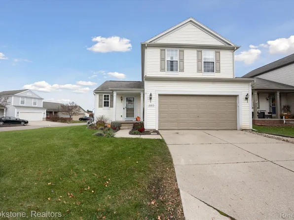 10213 Meadow Crest Ct, Holly, MI 48442