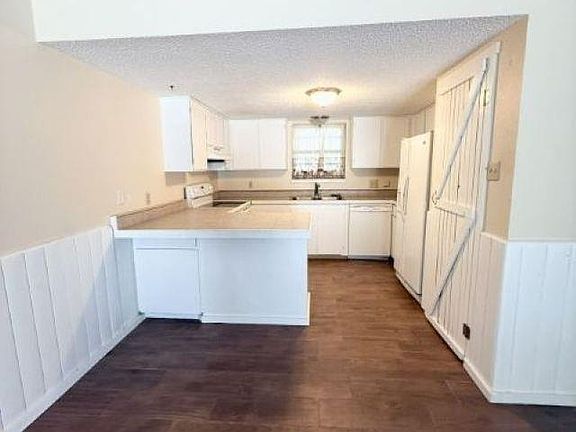 5th image of 1303 N Canal St APT 27