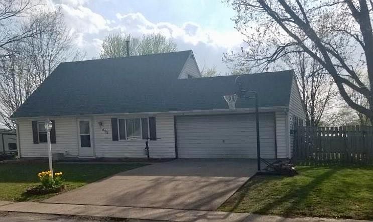 1st image of 403 Westview Dr
