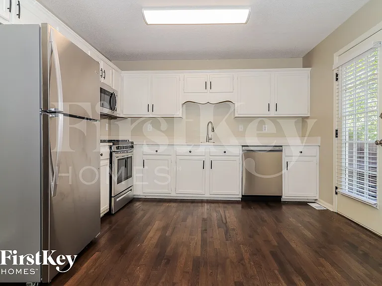 42 Appleton Way — Photo 5