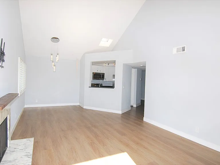 955 E 3rd St #303 — Photo 3