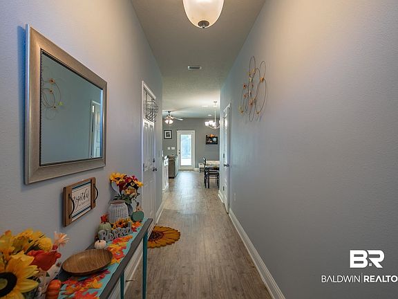 4th image of 25806 Pollard Rd APT 3
