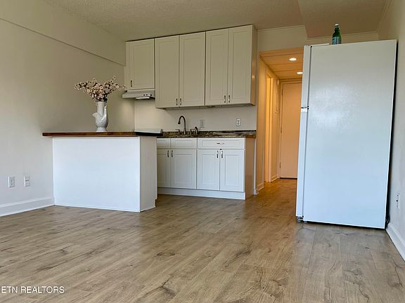 2nd image of 1700 Clinch Ave APT 221