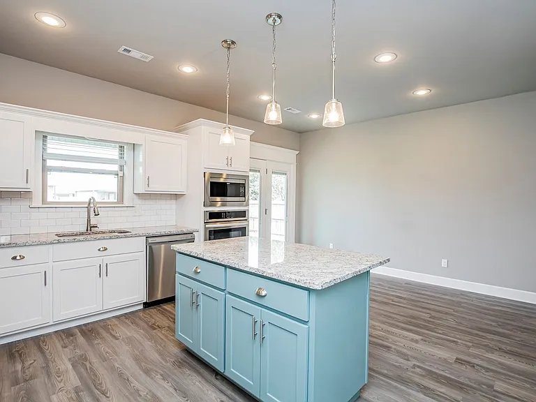 870 Bob Glen Cir — Photo 8