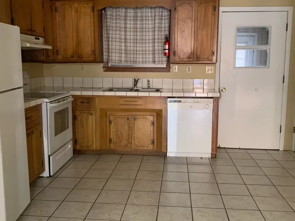 220 E Church St #A, Quitman, MS 39355