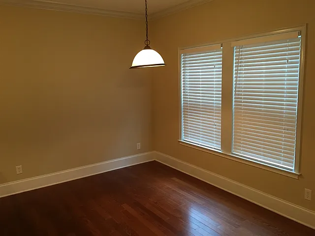 5 bed, 3.0 bath, 2344 sqft, $2,935 — Photo 3