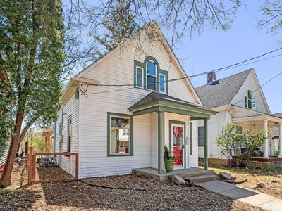 2111 2nd Ave N, Minneapolis, MN, 55405