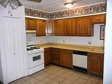 5th image of 829 Alcazar St