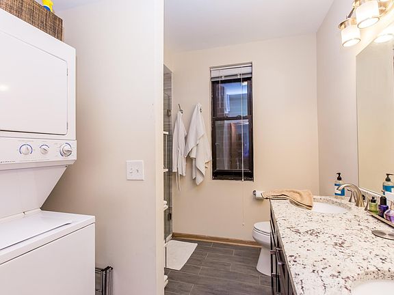 4th image of 1625 N Campbell Ave #1R