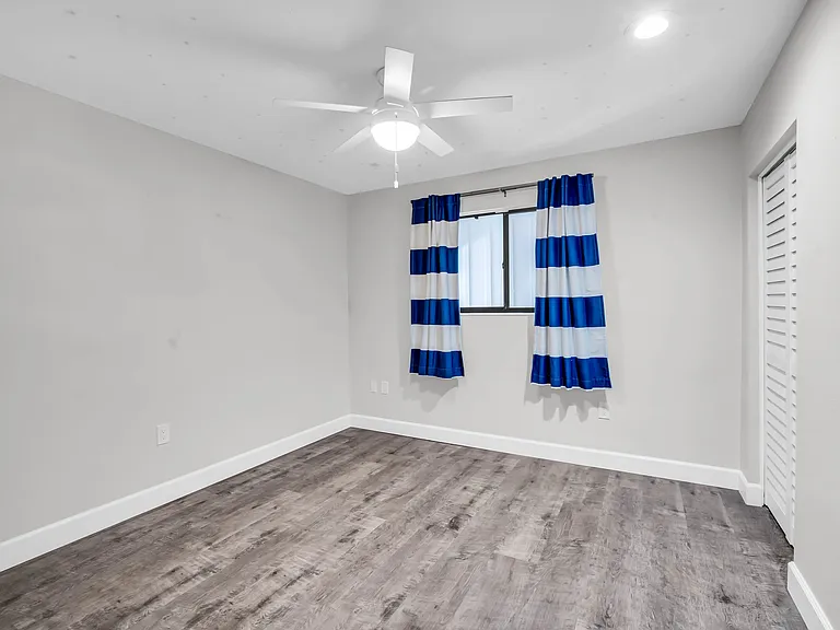 14053 Feather Sound Dr — Photo 21