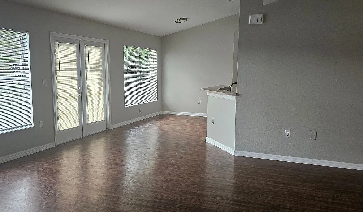 1530 SW 19th Ave — Photo 4