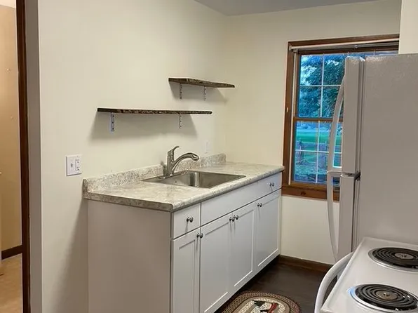 549 Lake Rd #3, Saint Albans, VT 05478