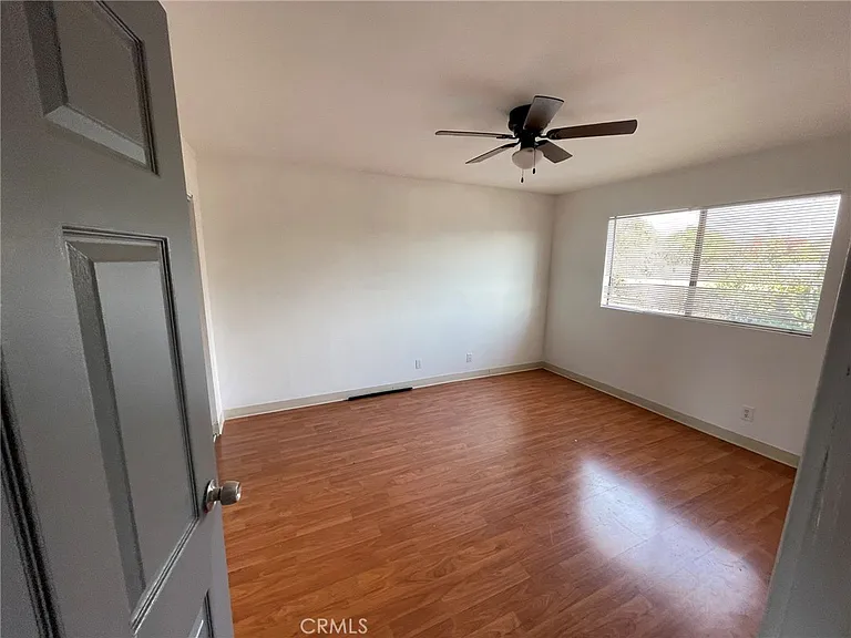 4880 Pacific Ave — Photo 6