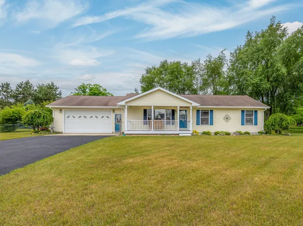 18975 Kirk St, Big Rapids, MI 49307