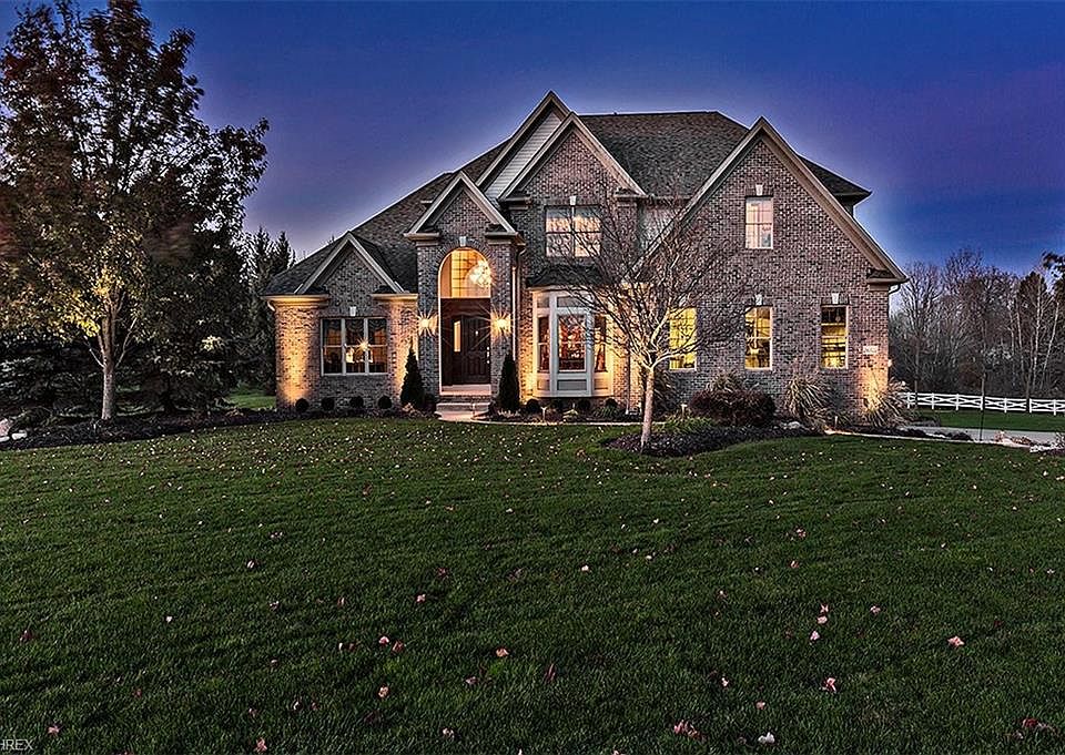 1st image of 24800 River Glen Dr
