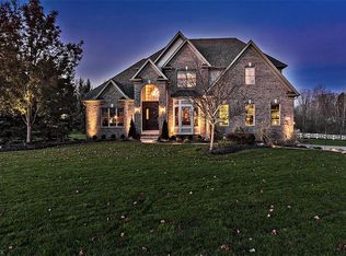24800 River Glen Dr, Columbia Station, OH 44028