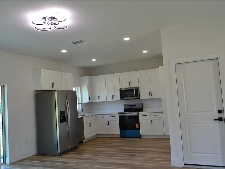 14787 SW 26th Ln — Photo 6
