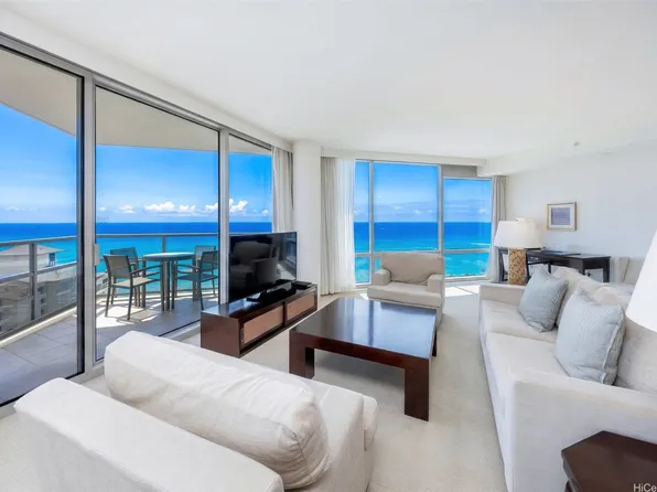 223 Saratoga Rd #2410, Honolulu, HI 96815