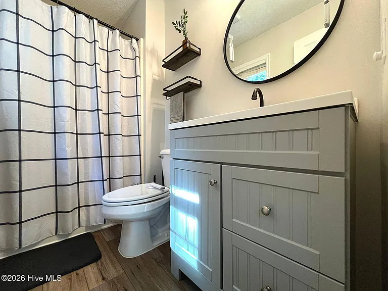 2400 Longleaf Dr W — Photo 17