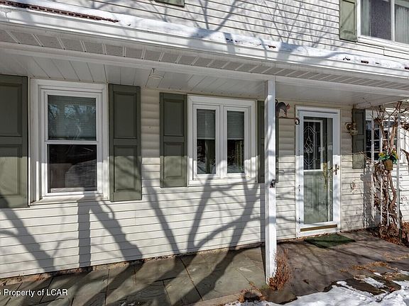 4th image of 36 Longdale Ave